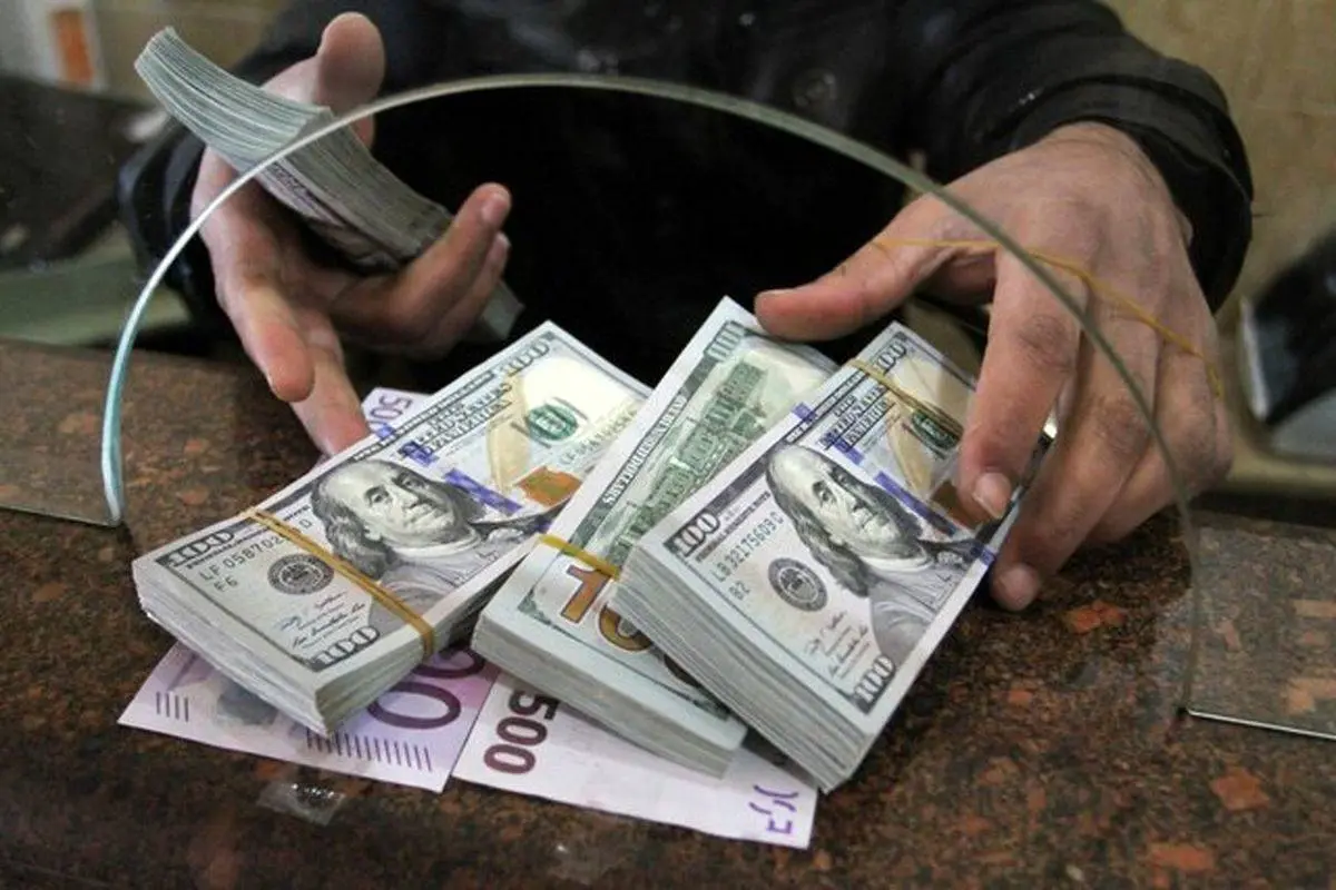 قیمت دلار و یورو در مبادلات امروز ۱۲ بهمن 
