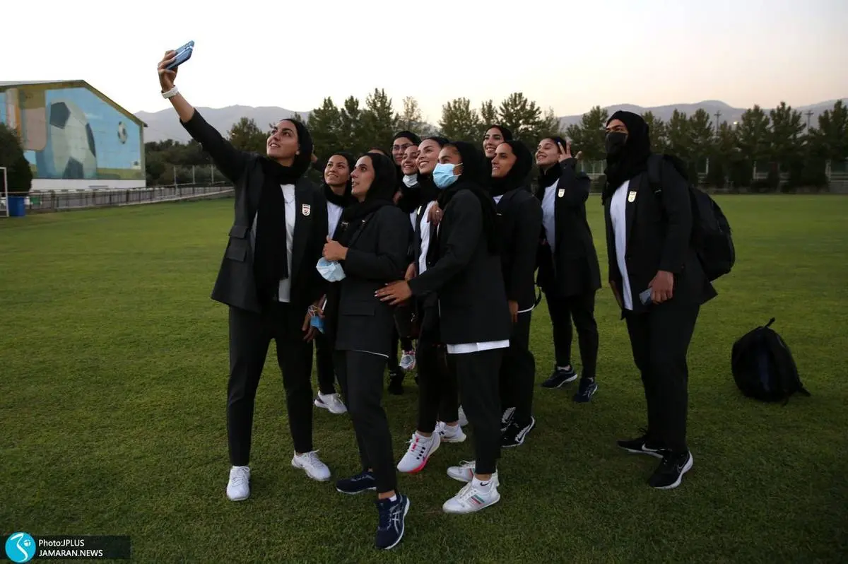 ادامه واکنش‌ها به لباس تیم‌ فوتبال بانوان | وزارت ورزش ورود کرد