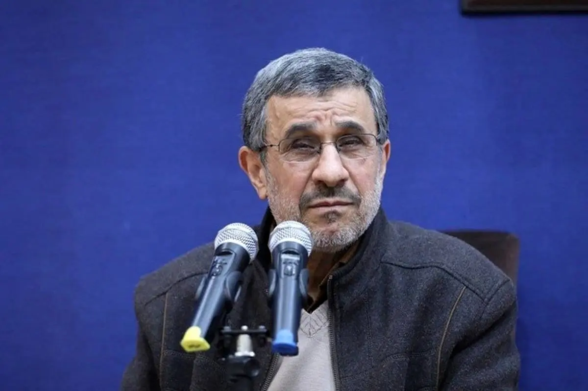 انتقاد محمد قوچانی روی آنتن زنده تلویزیون از محمود احمدی‌نژاد + فیلم