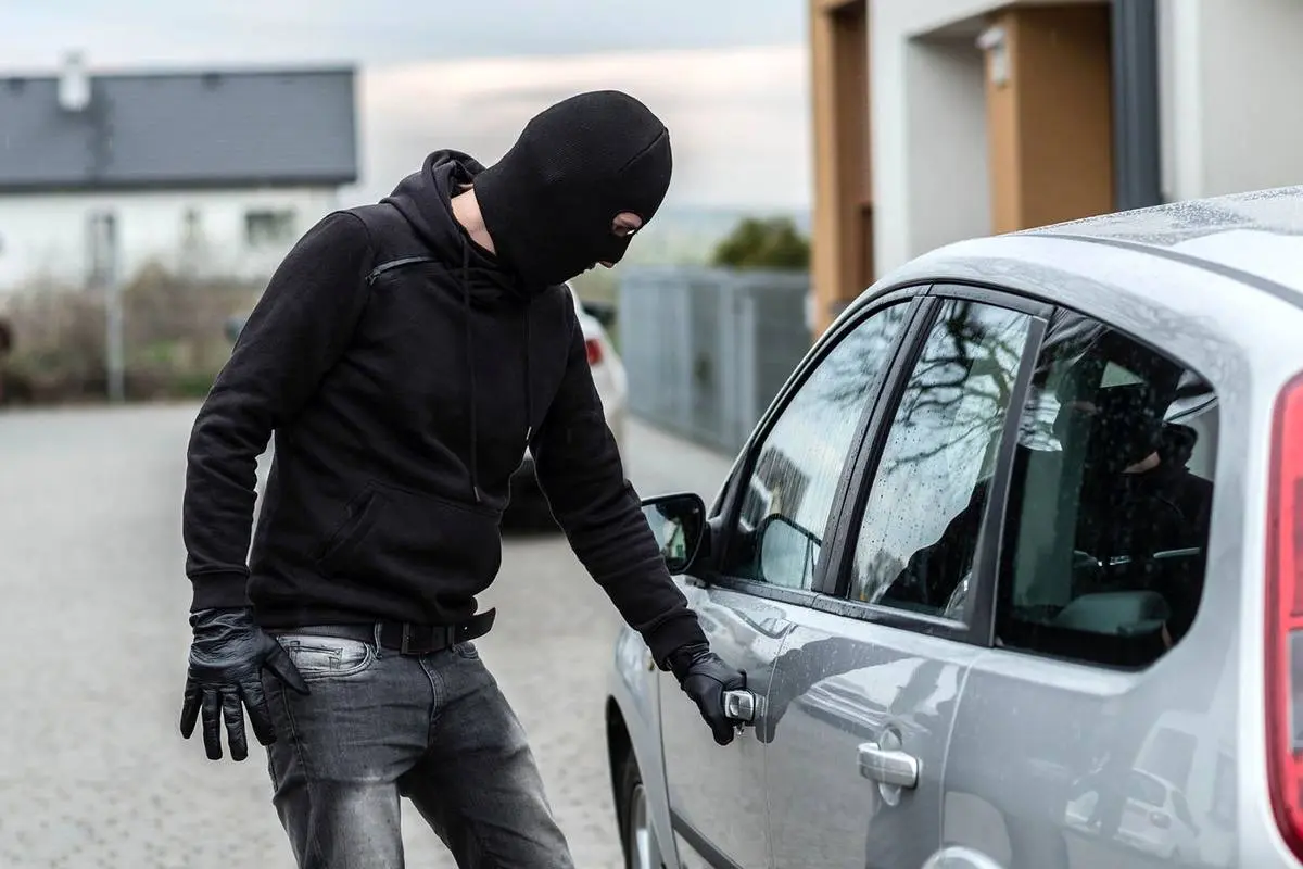 اعضای باند سرقت خودرو دستگیر شدند | جزییات سرقت خودروهای شهروندان