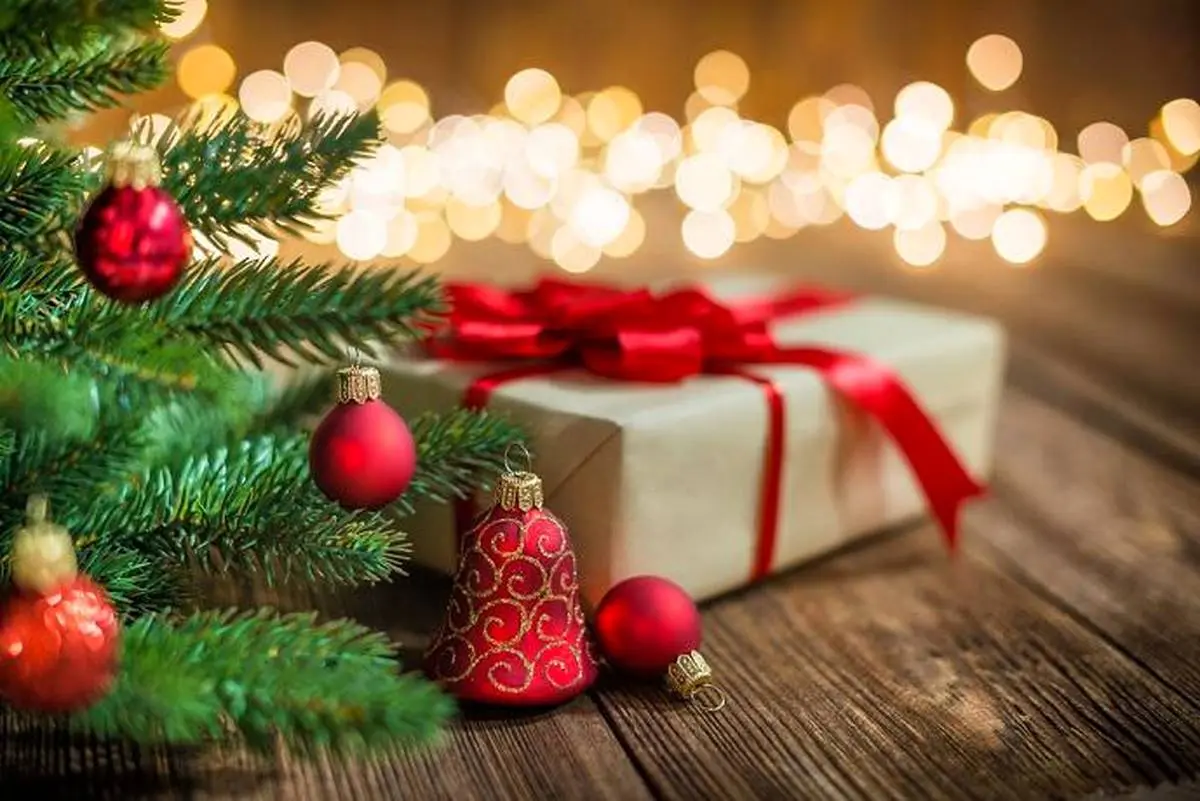 تحریم شادی در ایران و جشن کریسمس در خارج!