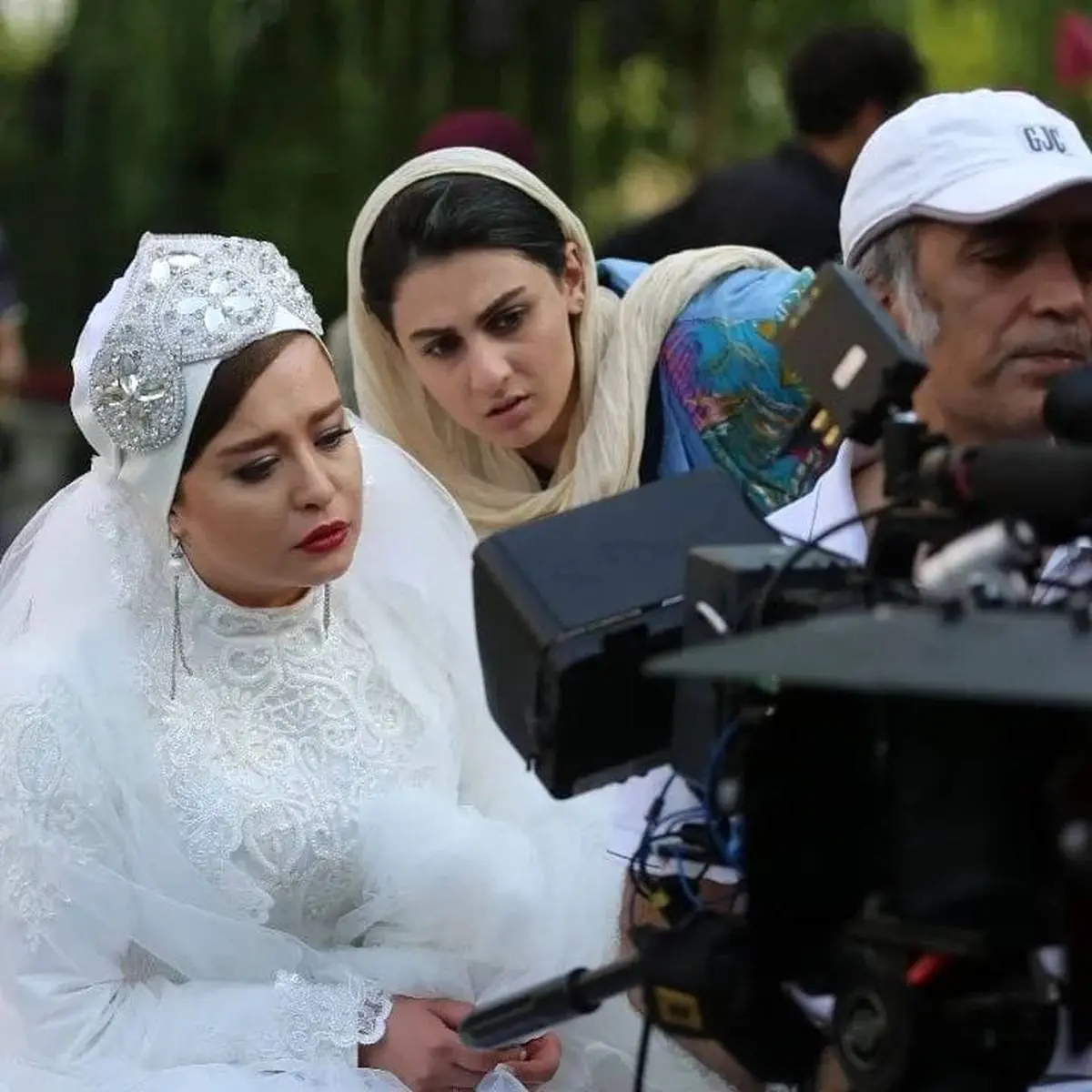 مهراوه شریفی نیا ازدواجش را علنی کرد | عکس مهراوه شریفی نیا در لباس عروس