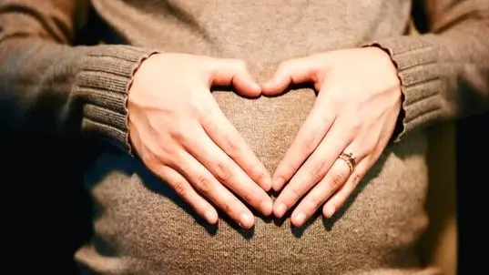 چرا زنان باردار به خوردن مهر علاقه مند می‌شوند؟| اگر باردار هستید این خبر را بخوانید