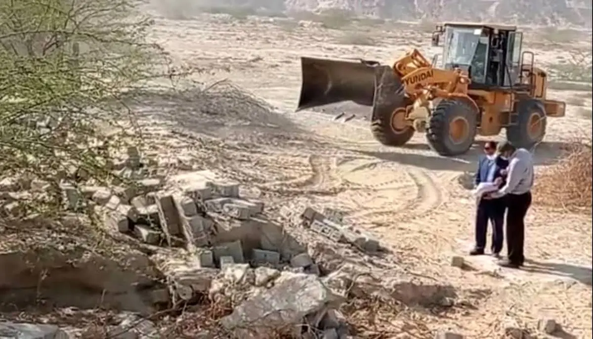 5هزار مترمربع اراضی خالصه دولتی به ارزش 5 میلیارد ریال در روستای دفاری قشم رفع تصرف شد