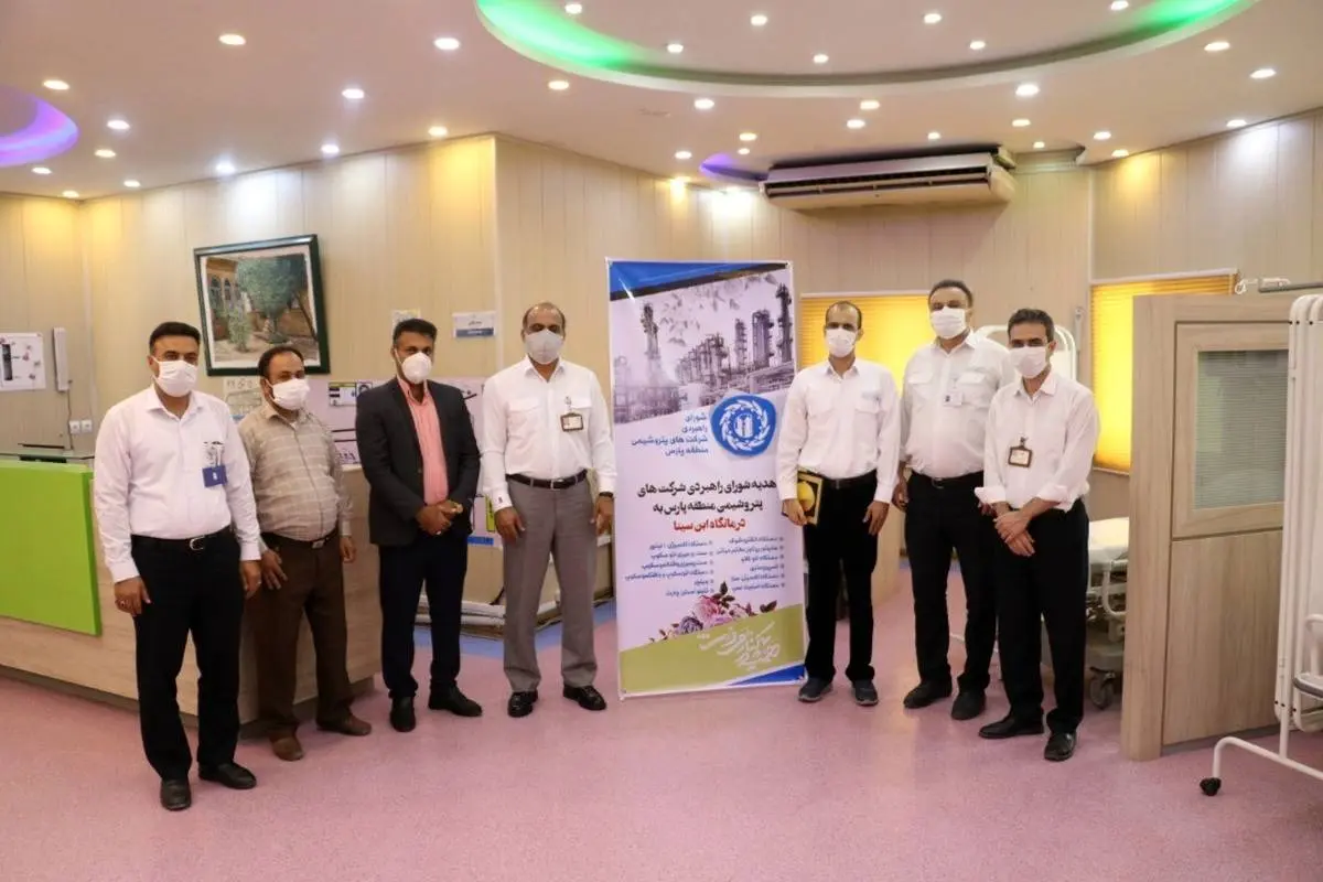 اهدای 6 میلیارد ریال تجهیزات پزشکی به درمانگاه ابن سینا توسط شورای راهبردی

