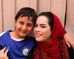 اولین عکس از مادر جوان و زیبای محمدرضا شیرخانلو | باور میکنید این خانم زیبا مادر این بازیگر باشد!