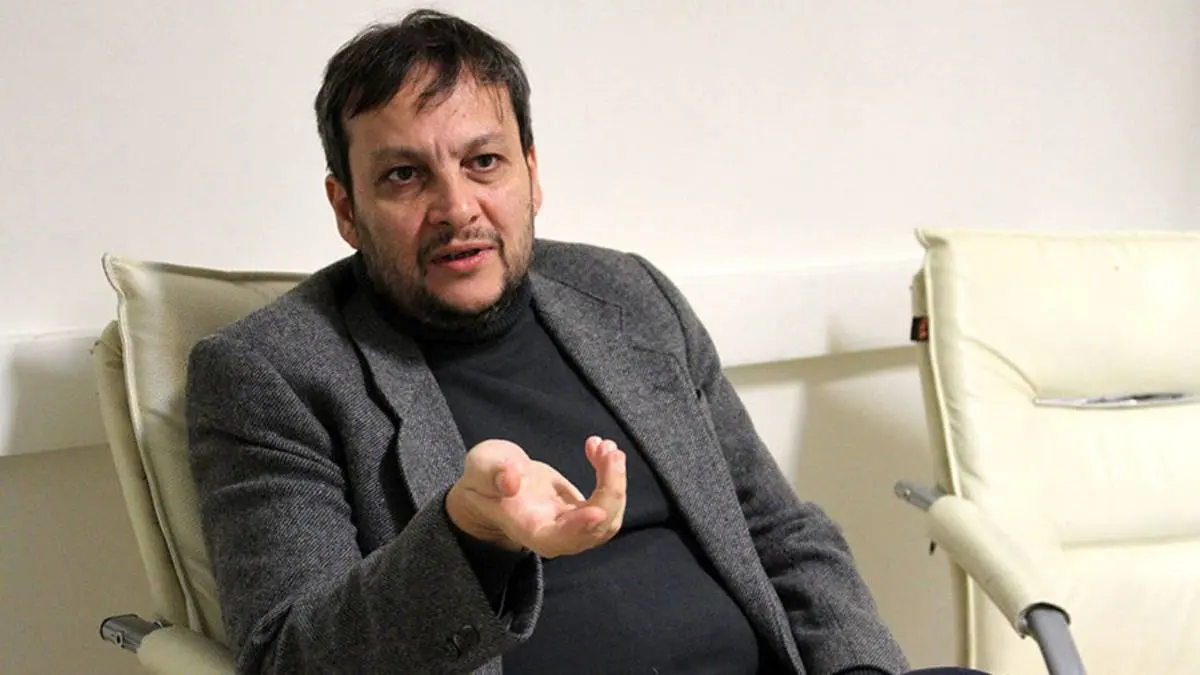 سردبیر روزنامه اعتماد استعفا داد