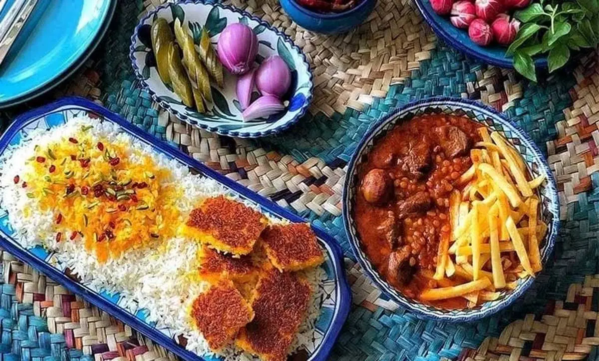 غذاهای محبوب ایرانی: ۱۰ غذای سنتی و خوشمزه که باید امتحان کنید
