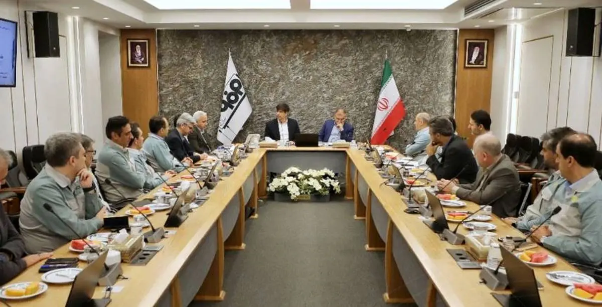 تدوین ۱۰ برنامه در گروه فولاد مبارکه برای سرمایهگذاری در تولید و اولویتدهی به ۱۲ پروژه شاخص در سال ۱۴۰۴