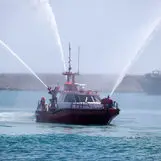 ویژگی‌های عملیاتی نخستین شناور تندرو آتش نشان کشور در جزیره جهانی قشم
