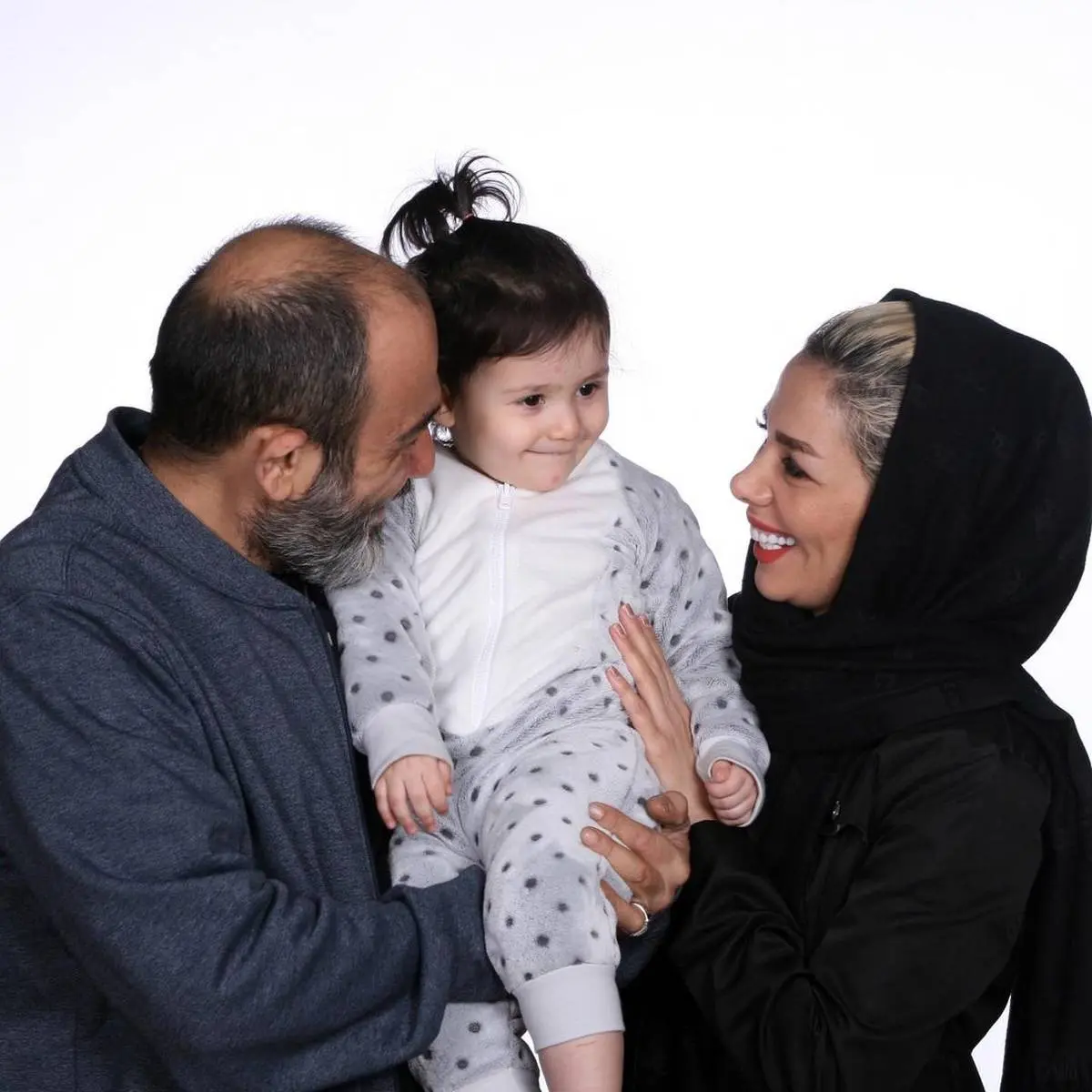 ماجرای سکته ناگهانی مهران غفوریان از زبان خودش | عکس مهران غفوریان و همسر و دخترش