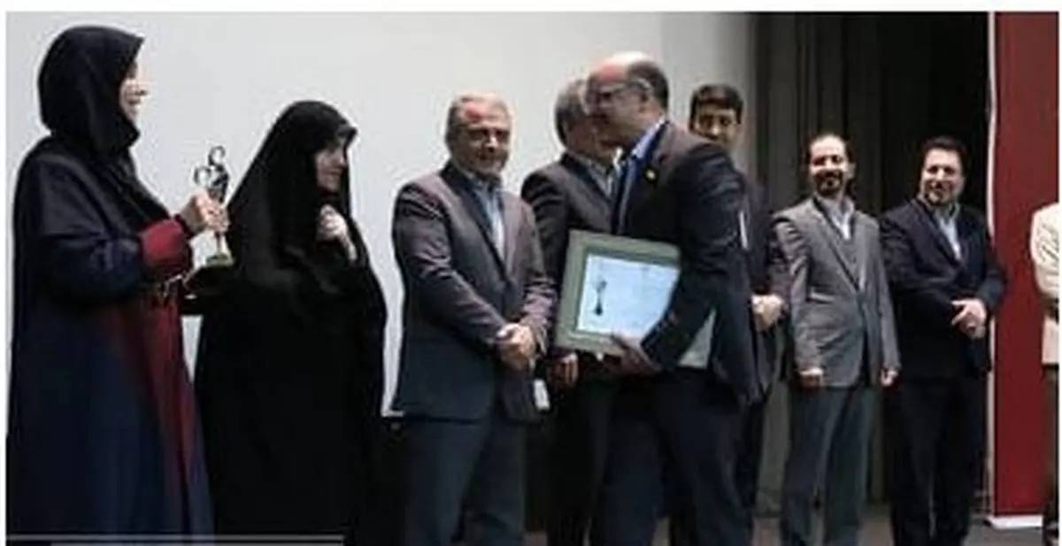 اعطای تندیس سیمین جایزه ملی کیفیت ایران به فولاد مبارکه