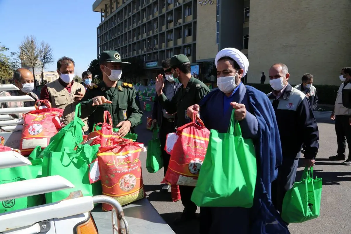
اهداء یک هزار بسته غذایی در پویش مهر اربعین 