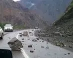 ریزش کوه، جاده پلدختر- خرم‌آباد را بست