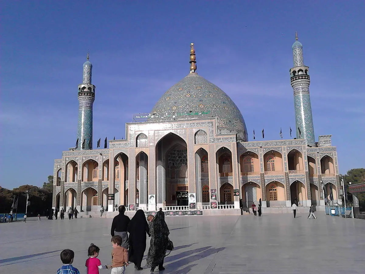 فوت نوجوان 13 ساله در آستان آقا علی عباس | عدم حضور پزشک باعث فوت زائر آستان آقا علی عباس شد