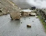 محور هراز به دلیل ریزش کوه مسدود شد | جزییات خبر