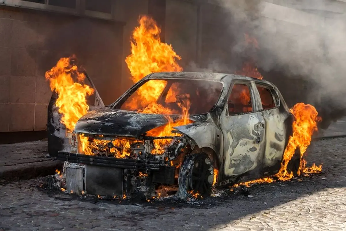 آتش زدن عمدی خودروها در شهرک بروجردی اتوبان بعثت + فیلم