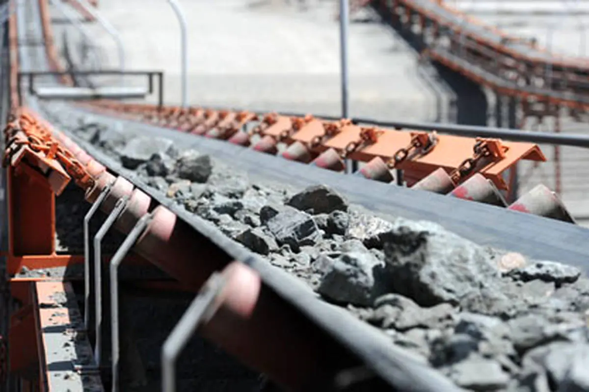 بورس کالای ایران میزبان عرضه ۳۰۰ هزار تن سنگ آهن دانه بندی