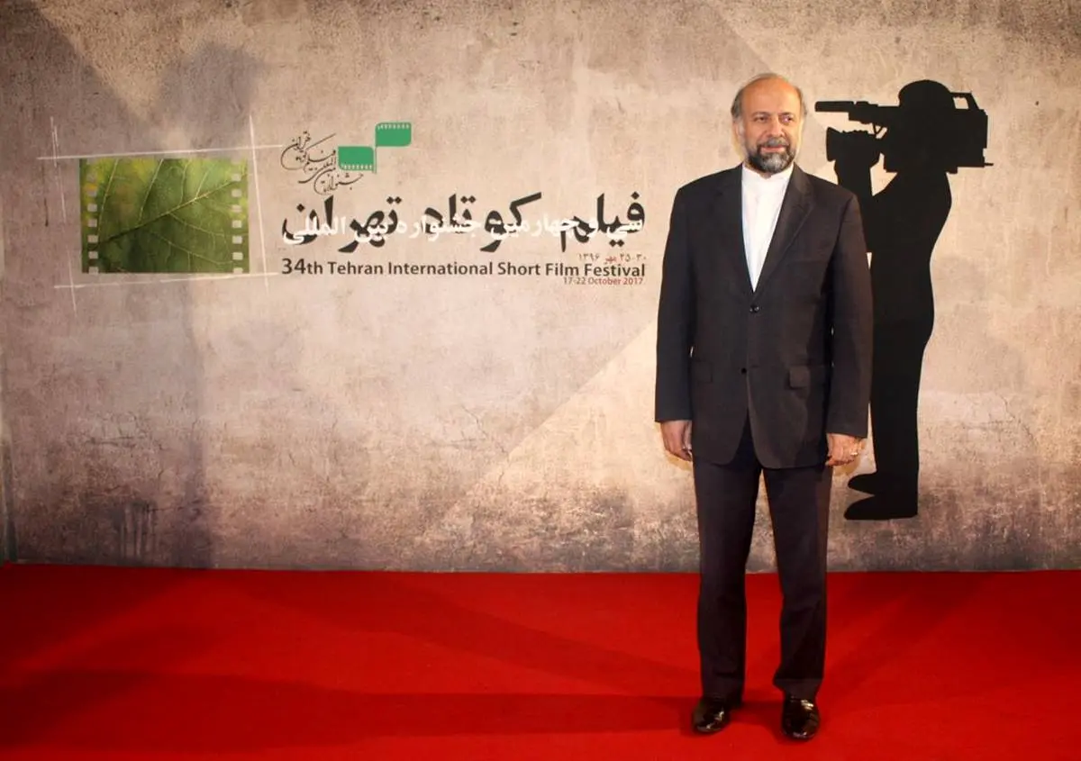 مردم دنیا با دیدن آثار فیلمسازان ایران طعم شیرین تمدن ایرانی را چشیدند