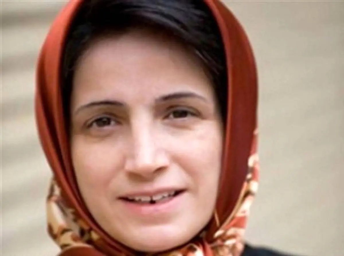 بازداشت موقت نسرین ستوده برای دومین بار تمدید شد