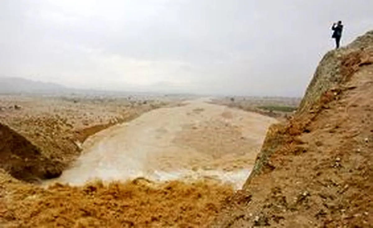 آخرین وضعیت سیلاب در استان کرمان/ سیل در جیرفت همچنان جریان دارد