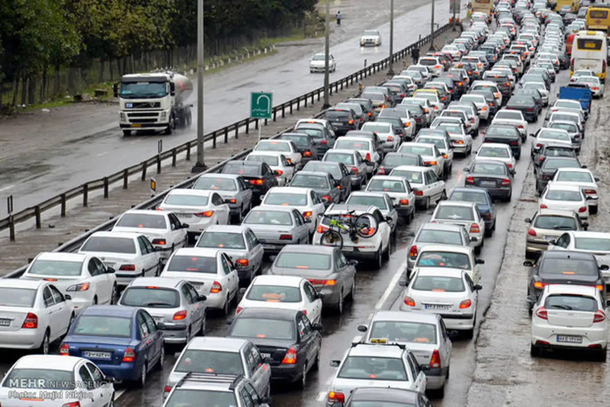 آخرین وضعیت ترافیکی جاده های کشور|ترافیک سنگین در برخی آزاد راه‌ها